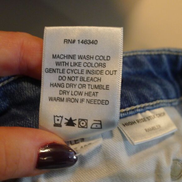 AMO High Rise Stix Crop Blown Out Knee In Rambler - 29 - Picture 8 of 8